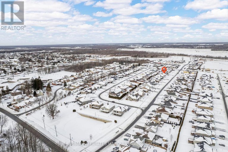 29533424/50-jim-brownell-boulevard/long-sault/south-stormont/ontario/K0C1P0_36