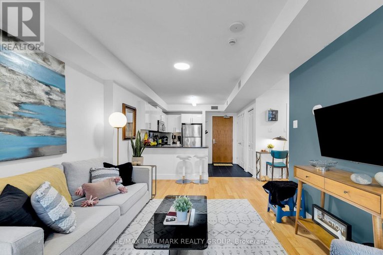 29564234/803-242-rideau-street/sandy-hill/ottawa/ontario/K1N0B7_14