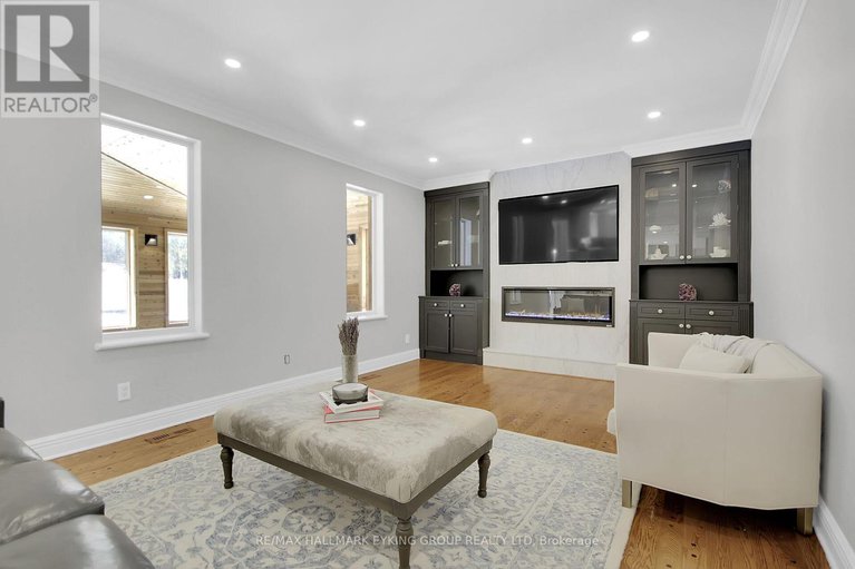 28224852/19-campfield-court/pineglencountry-place/ottawa/ontario/K2E7X8_19
