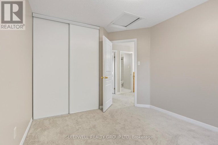 28954129/41-kettleby-street/beaverbrook/ottawa/ontario/K2K3C4_17