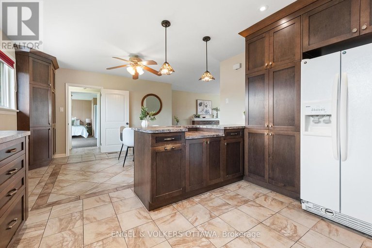 29081108/989-connaught-avenue/queensway-terrace-north/ottawa/ontario/K2B5M7_11