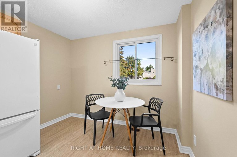 28881913/235-thistledown-court/pheasant-run/ottawa/ontario/K2J1N1_6