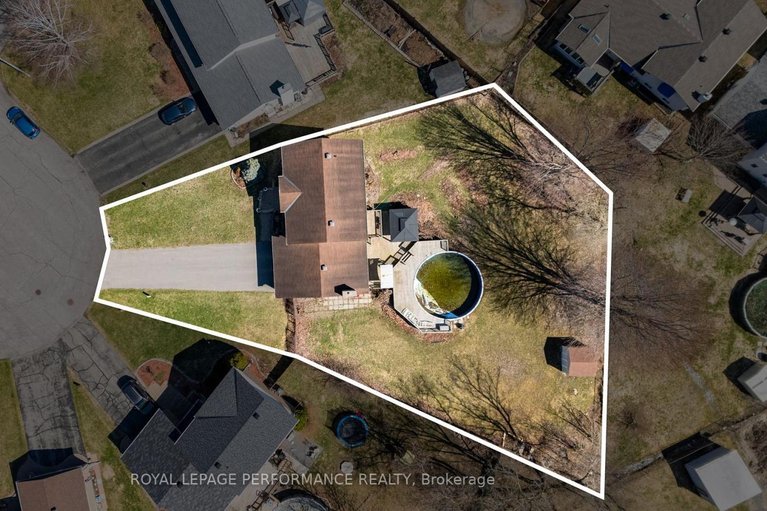 29638186/54-lapointe-boulevard/embrun/russell/ontario/K0A1W0_43