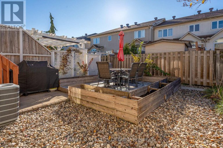 29049195/1031-capreol-street/avalon-east/ottawa/ontario/K4A4Z7_32