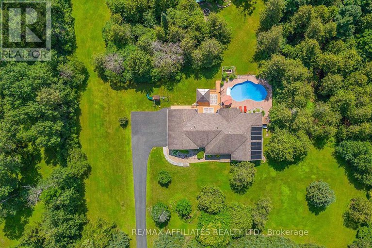 28985818/14-panandrick-view-drive/rural-kanata-central/ottawa/ontario/K2W1A5_2