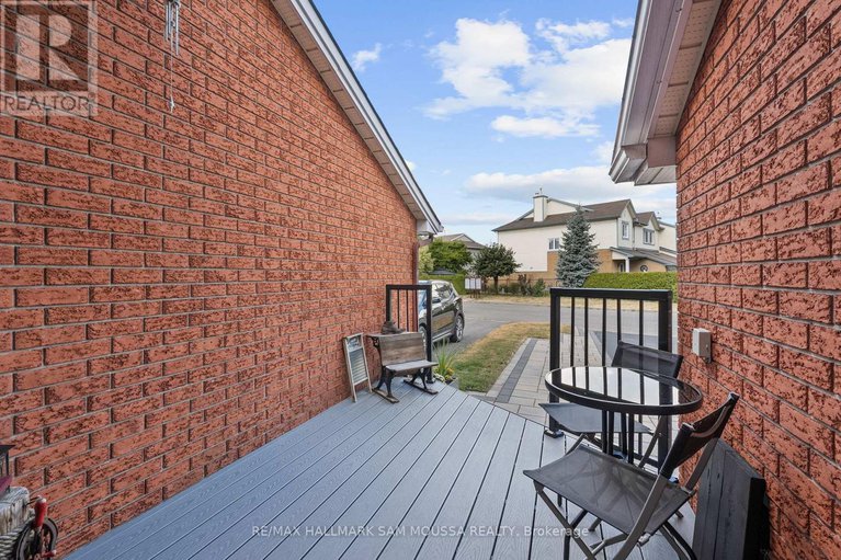 28791611/763-hancock-crescent/fallingbrookridgemount/ottawa/ontario/K4A3N1_33