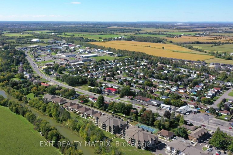 29598093/305-300-solstice-crescent/embrun/russell/ontario/K0A1W0_37