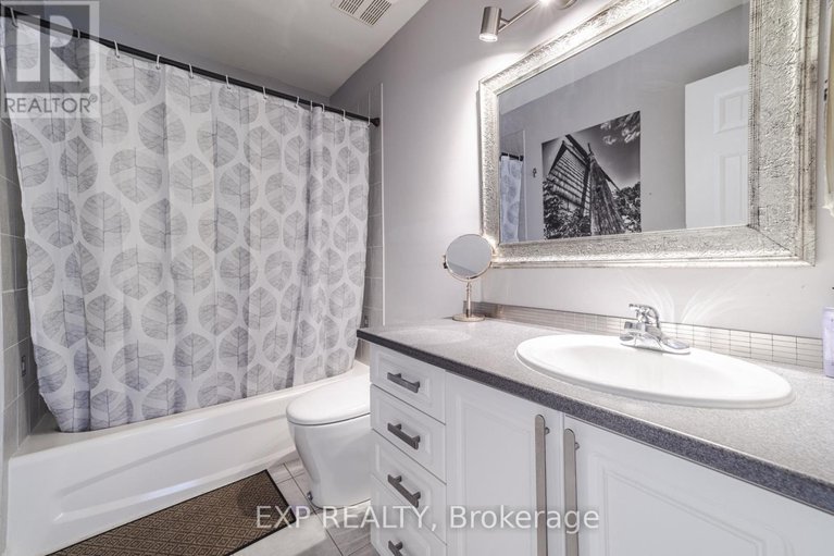 29121014/42-353-hillsboro-private/emerald-meadowstrailwest/ottawa/ontario/K2M3B1_16