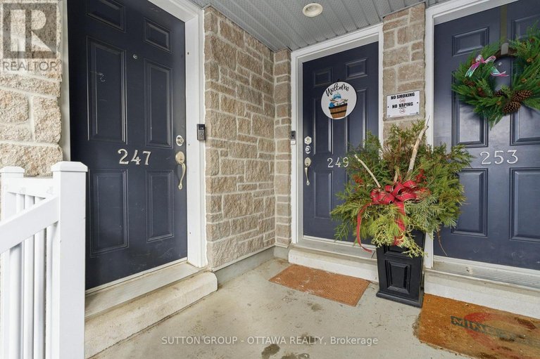 29328129/249-fir-lane/kemptville/north-grenville/ontario/K0G1J0_2