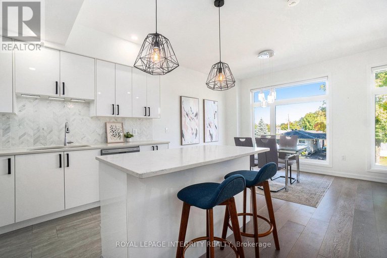 28879505/2704-draper-avenue/redwood-park/ottawa/ontario/K2H0C4_14
