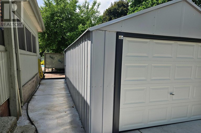 29431396/2-george-street-n/smiths-falls/smiths-falls/ontario/K7A1X9_29