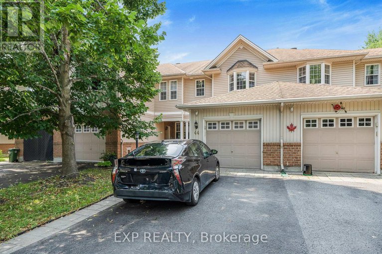 29270369/44-tobermory-crescent/morgans-grantsouth-march/ottawa/ontario/K2K3M4_4