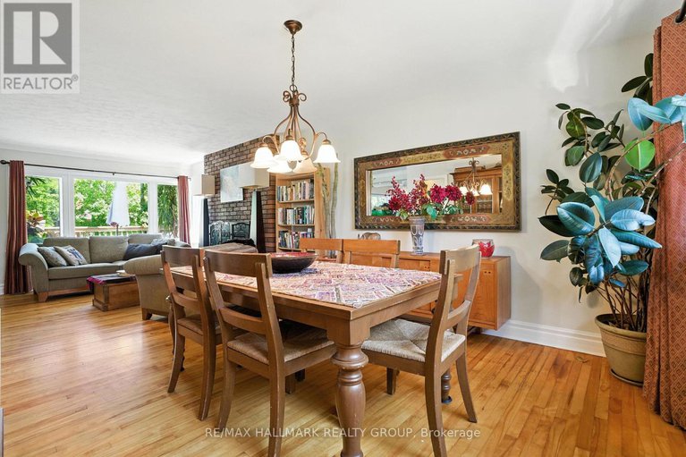 28649205/487-wolffdale-crescent/overbrookcastle-heights/ottawa/ontario/K1K1N6_14