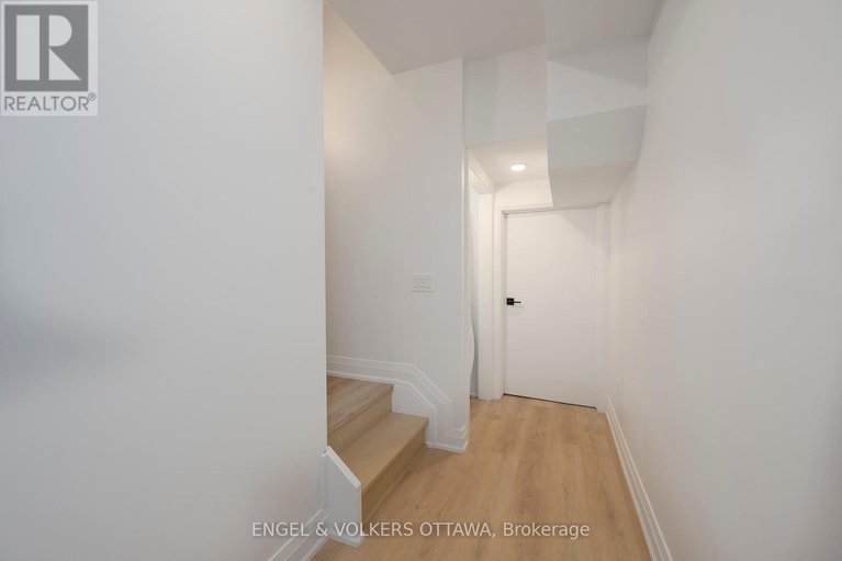 28265491/a-75-granton-avenue/meadowlandsst-claire-gardens/ottawa/ontario/K2G1W9_32