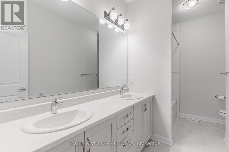 28410364/333-elsie-macgill-walk/morgans-grantsouth-march/ottawa/ontario/K2W0K7_39