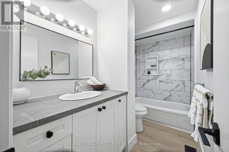 29285913/6-7868-jeanne-darc-boulevard-n/convent-glen-north/ottawa/ontario/K1C2E9_23