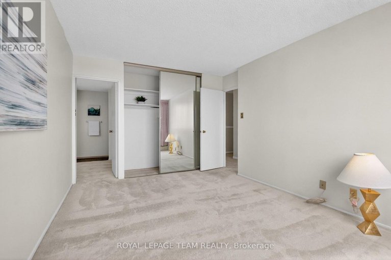 29486298/708-1285-cahill-drive/south-keys/ottawa/ontario/K1V9A7_17