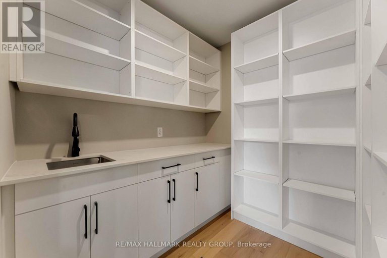 29049856/110-theberge-private/meadowlandsst-claire-gardens/ottawa/ontario/K2G4T1_13