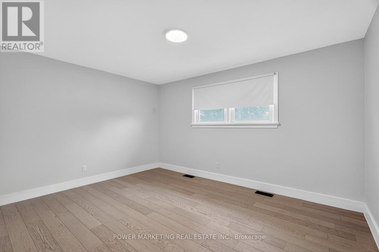 28666860/9-epworth-avenue/meadowlandsst-claire-gardens/ottawa/ontario/K2G2L4_24
