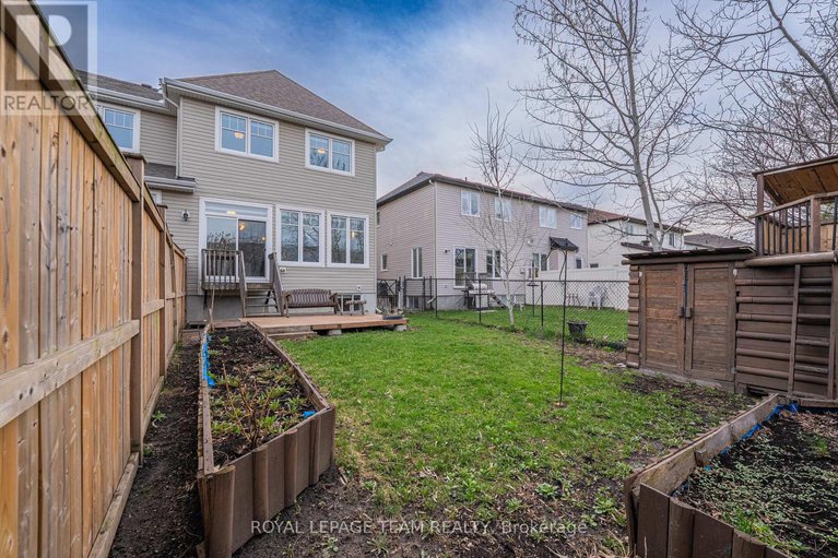 28252866/768-cedar-creek-drive/blossom-parkkemp-parkfindlay-creek/ottawa/ontario/K1T0B2_49