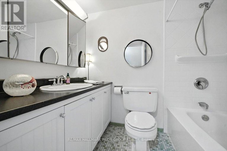 28745309/1503-505-st-laurent-boulevard/viscount-alexander-park/ottawa/ontario/K1K3X4_14