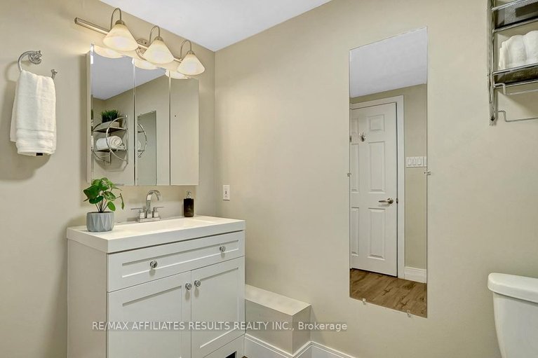 29657877/13-redfox-place/bridlewood/ottawa/ontario/K2M1C8_34