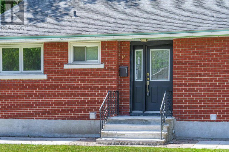 28649206/18-sullivan-avenue/meadowlandscrestview/ottawa/ontario/K2G1T3_5