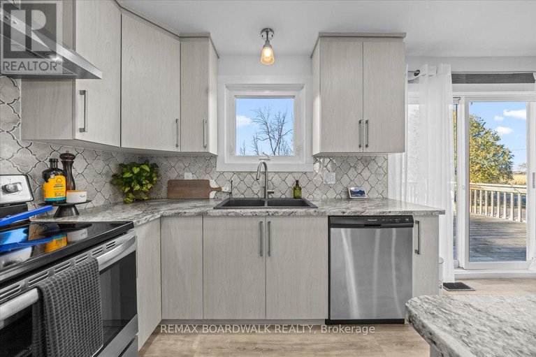 29209804/2462-dunning-road/cumberland-west/ottawa/ontario/K0A3E0_13