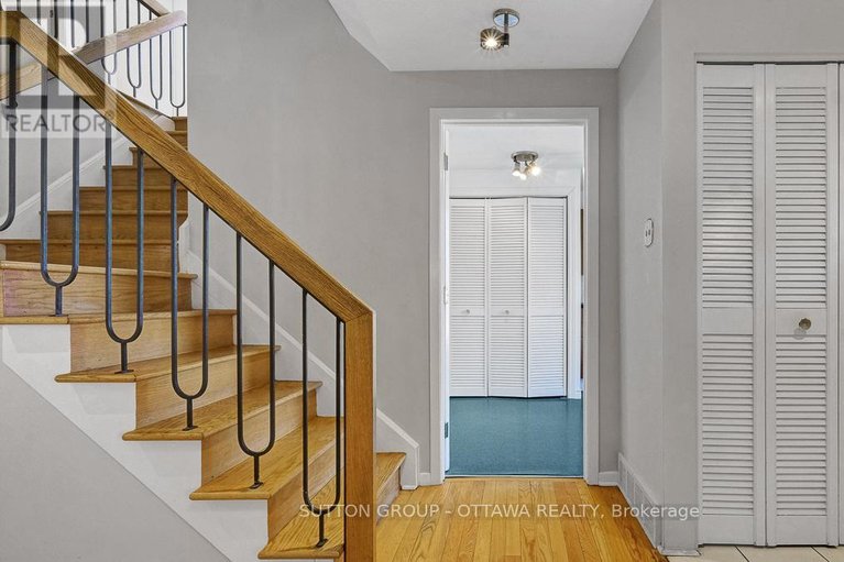 29636036/38-beaver-ridge/city-viewskylinefisher-heightsparkwood-hills/ottawa/ontario/K2E6C7_9