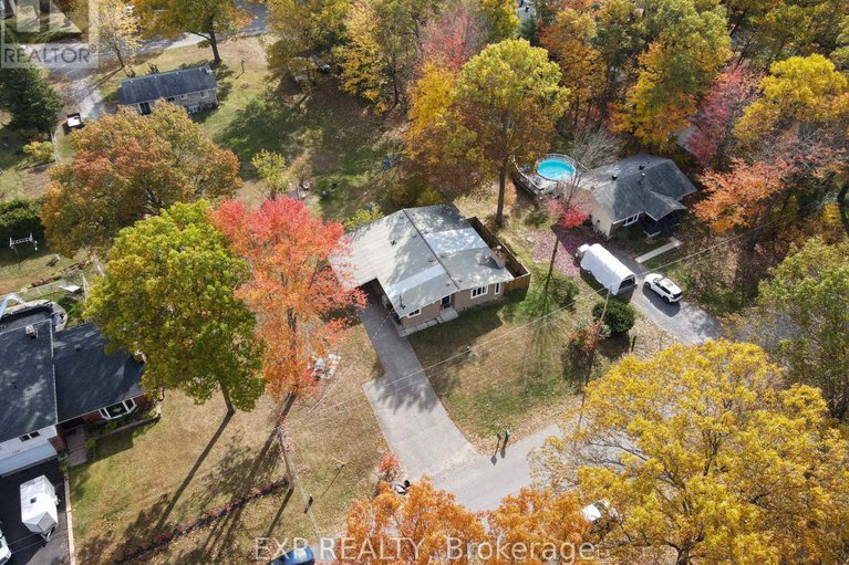 29286321/136-resthaven-avenue/constance-bay/ottawa/ontario/K0A3M0_27