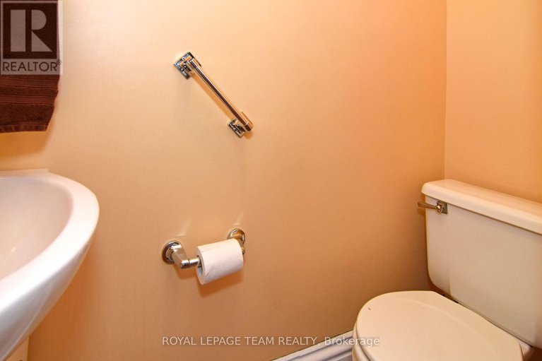 28731469/235-cambridge-street-n/west-centre-town/ottawa/ontario/K1R7B5_19