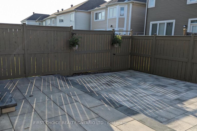 29367169/622-bluegill-avenue/half-moon-bay/ottawa/ontario/K2J5Y8_25