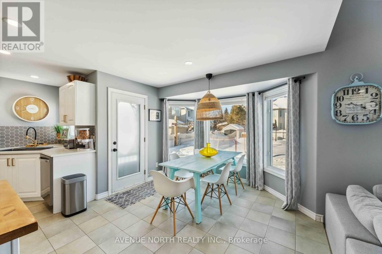 29476657/4-bracewood-way/stonebridge/ottawa/ontario/K2J4Y3_12