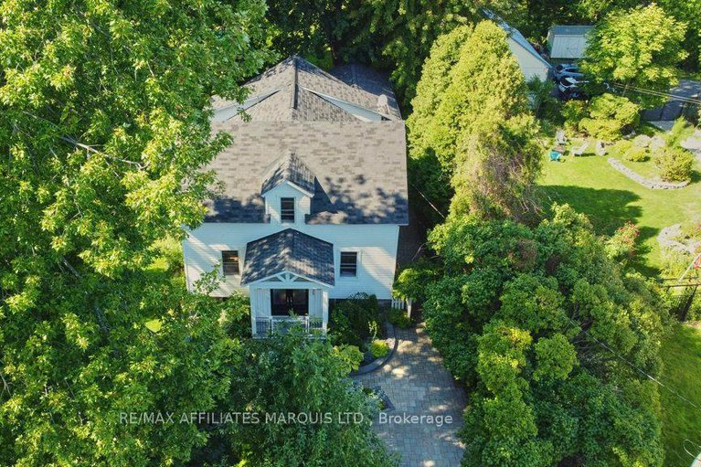 29089623/20369-old-montreal-road/lancaster/south-glengarry/ontario/K0C2C0_24