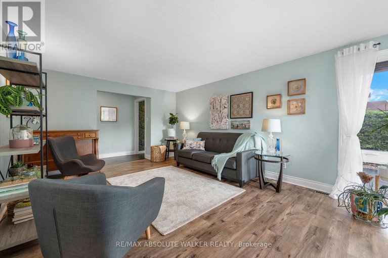 28463619/1881-greenacre-crescent/beacon-hill-south/ottawa/ontario/K1J6S7_6
