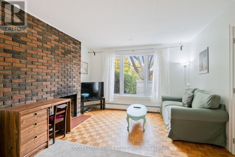 29066037/73-hobart-crescent/sheahan-estatestrend-village/ottawa/ontario/K2H5S3_7