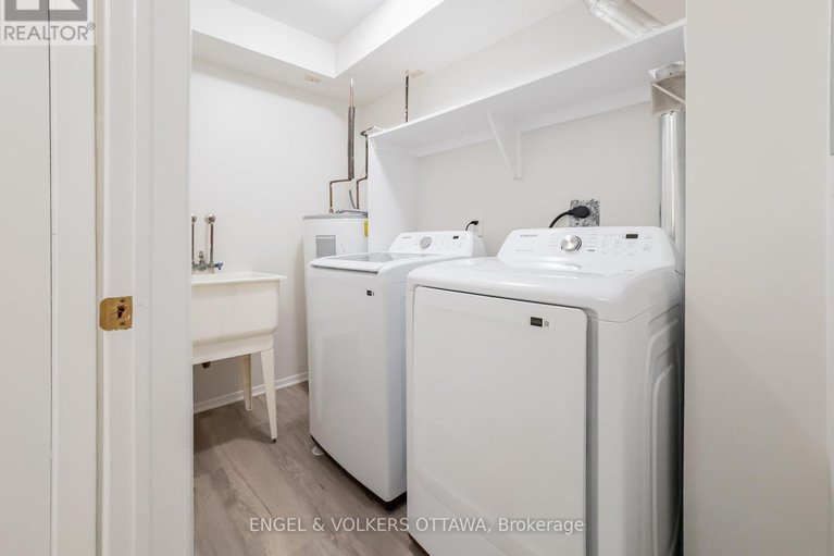 28138585/1504-tanguay-court/katimavik/ottawa/ontario/K2L3X8_18