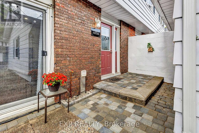 28498243/64-68-ramsgate-private/mooneys-bayriverside-park/ottawa/ontario/K1V8M4_28