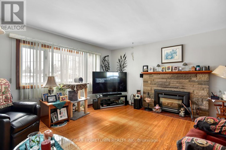 27908392/1-stewart-drive/augusta-twp/augusta/ontario/K0E1T0_8