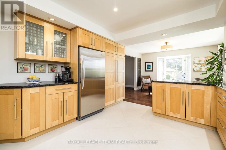 29663238/9-casgrain-court/beaverbrook/ottawa/ontario/K2K2A7_14