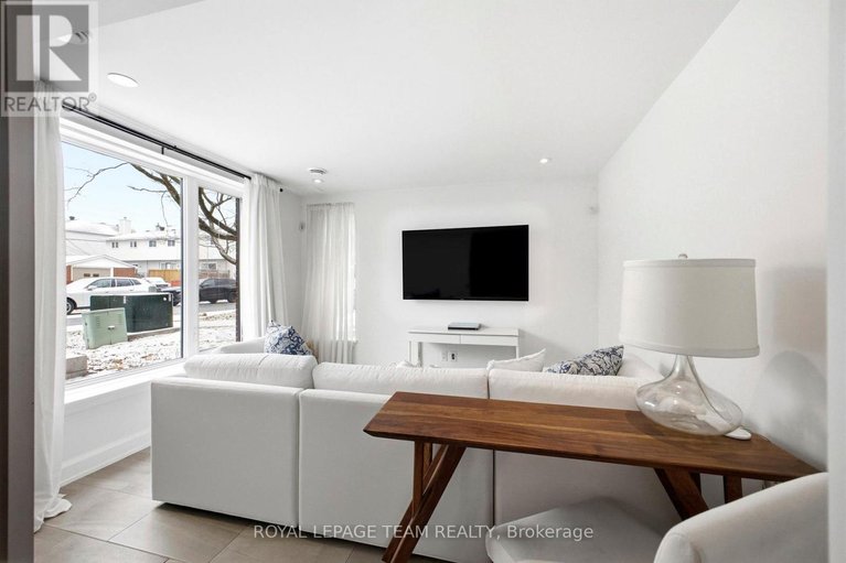 29635214/526-edison-avenue/mckellarhighland/ottawa/ontario/K2A3Y5_31