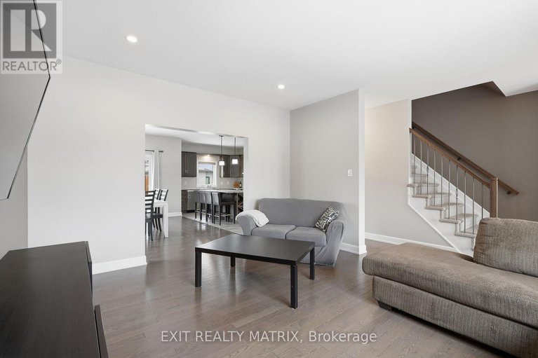 29394255/149-lyon-street/embrun/russell/ontario/K0A1W0_6