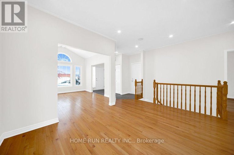 29424088/265-colbert-crescent/ridgemont/ottawa/ontario/K1V2C7_13