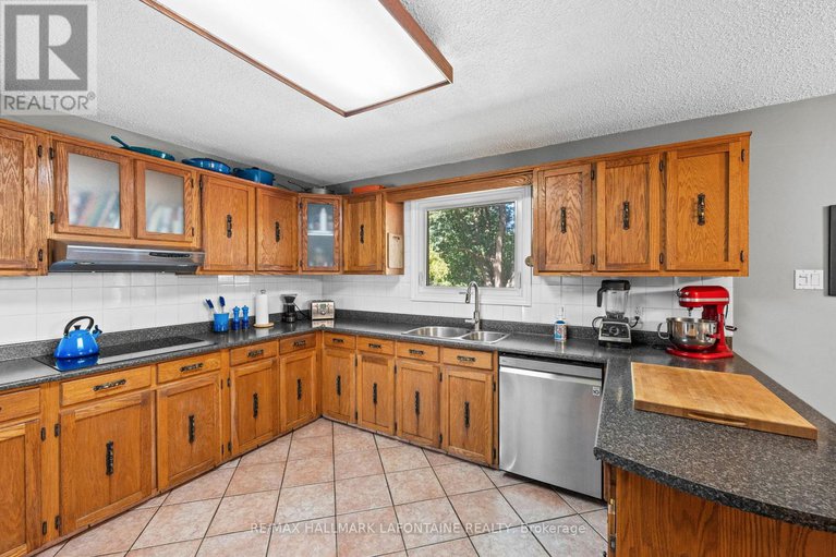 28896125/6941-sunset-boulevard/greely/ottawa/ontario/K4P1C5_17