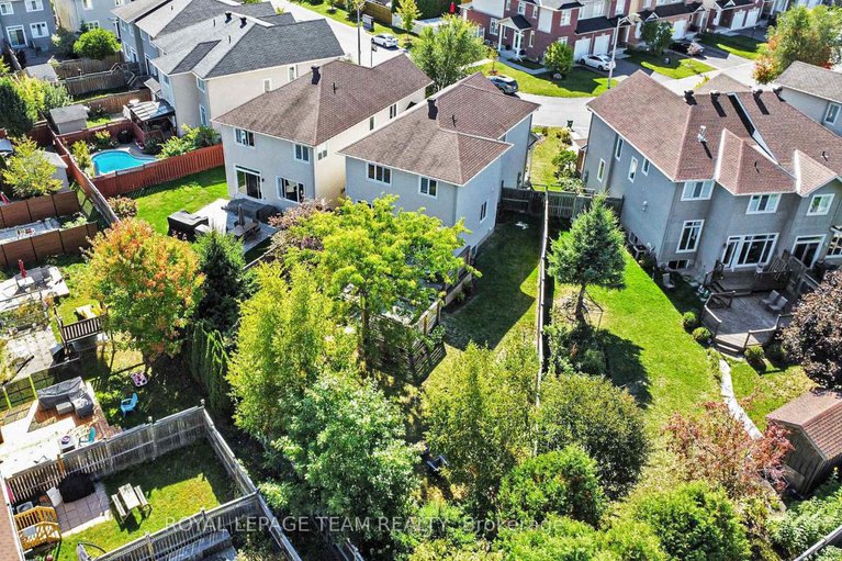 28937544/369-glenbrae-avenue/morgans-grantsouth-march/ottawa/ontario/K2W0C2_37