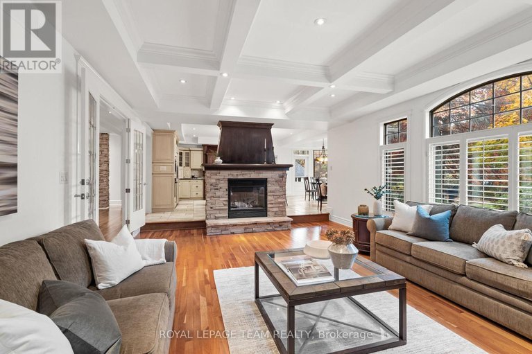 29096709/7-sara-court/fallowfield/ottawa/ontario/K2R1E2_10