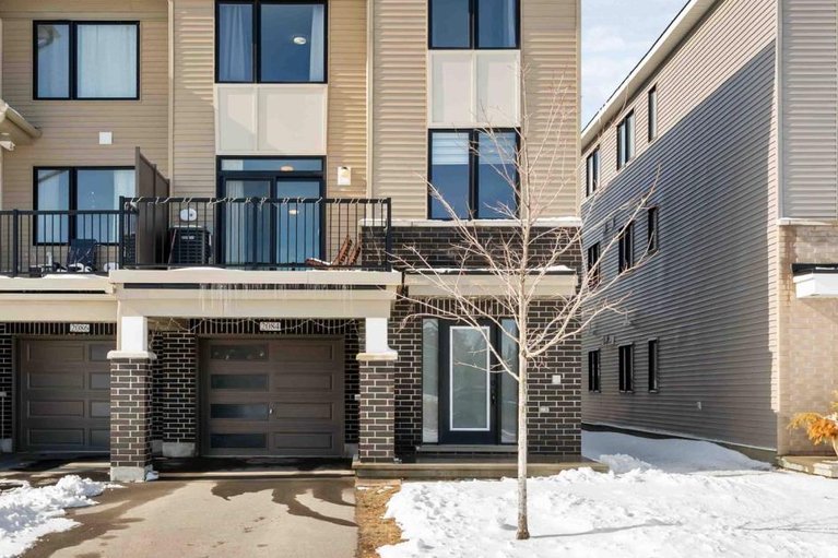 29481874/2084-leinster-circle/stittsville-north/ottawa/ontario/K2S2Z5_1