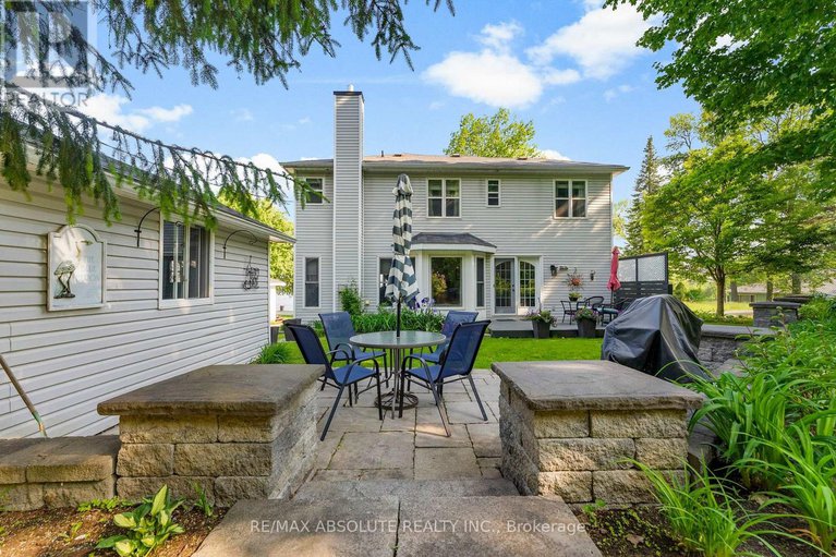 28504538/813-archibald-street/mcnabbraeside-twps/mcnabbraeside/ontario/K0A1G0_46