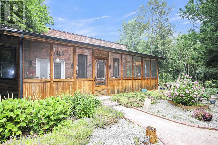 28573377/1341-shylo-crescent/manotick-east-to-manotick-station/ottawa/ontario/K4M1B7_44