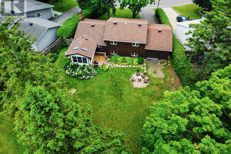 28638772/31-assiniboine-drive/borden-farmstewart-farmcarleton-heightsparkwood-hills/ottawa/ontario/K2E5R8_30